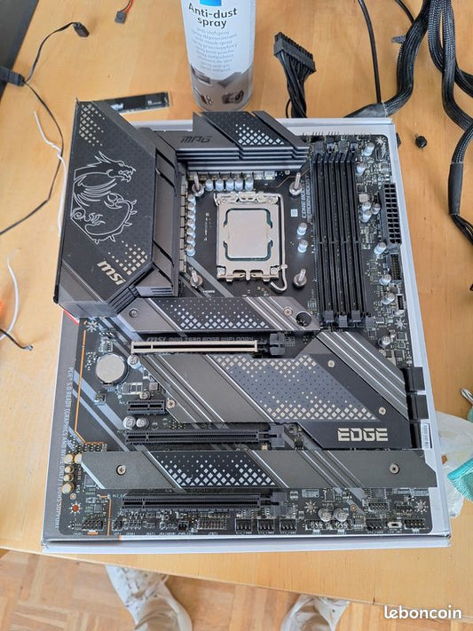 carte mère z690 gamin edge wifi ddr4